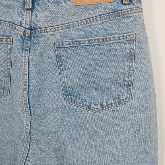 Zara | "Classic Mom Fit" jeans - Picture 9 of 12